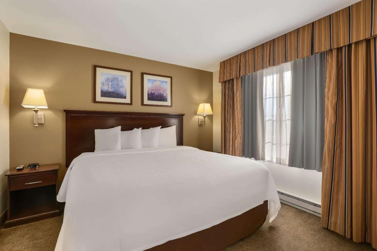 ฮอว์ทอร์น สวีท บาย วินด์แฮม เมดิสัน ฟิตช์เบิร์ก Hotel ภายนอก รูปภาพ